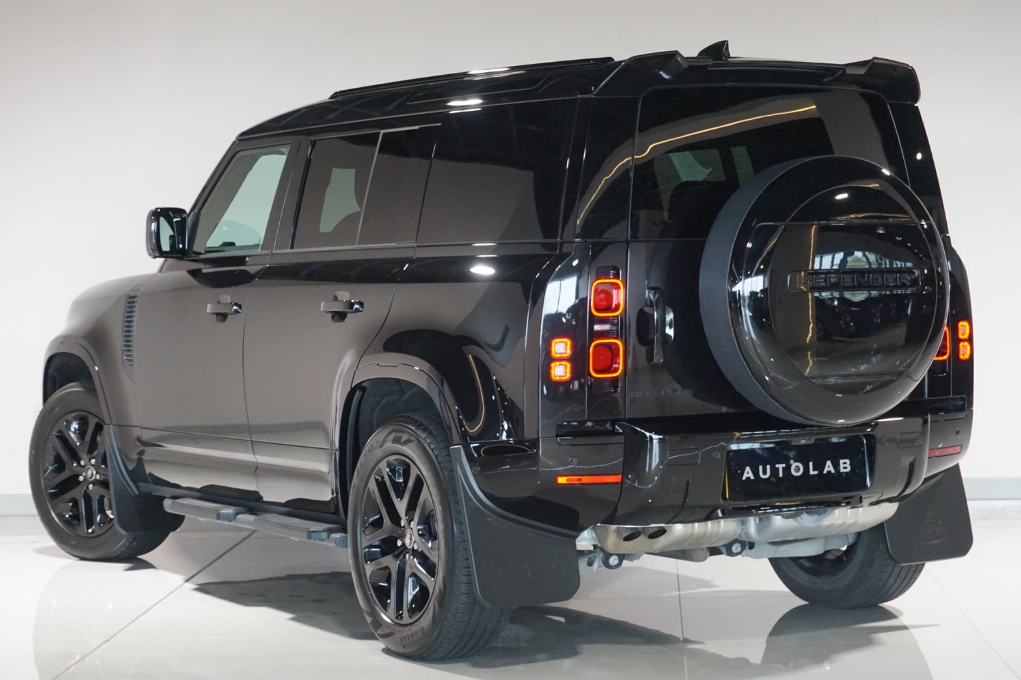 Land Rover Defender 110 3.0 D250 MHEV S Hard Top SUV 5dr Diesel Auto 4WD MWB Euro 6 (s/s) (250 ps)